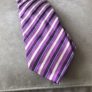 Purple and blue tie.